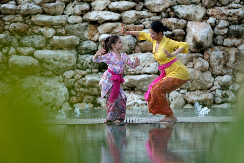 KIDPS1_Kids Act Balinese Dance (4)_High Res_12670.jpg